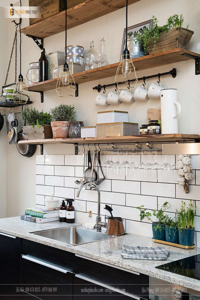 Khám phá ngay kệ treo tường nhà bếp hoàn thiện với thiết kế tinh tế và sang trọng, giúp tiết kiệm không gian và dễ dàng sắp xếp đồ dùng trong nhà bếp. Hãy tận hưởng không gian nhà bếp thật sự tiện nghi bằng cách xem hình ảnh kệ treo tường này.